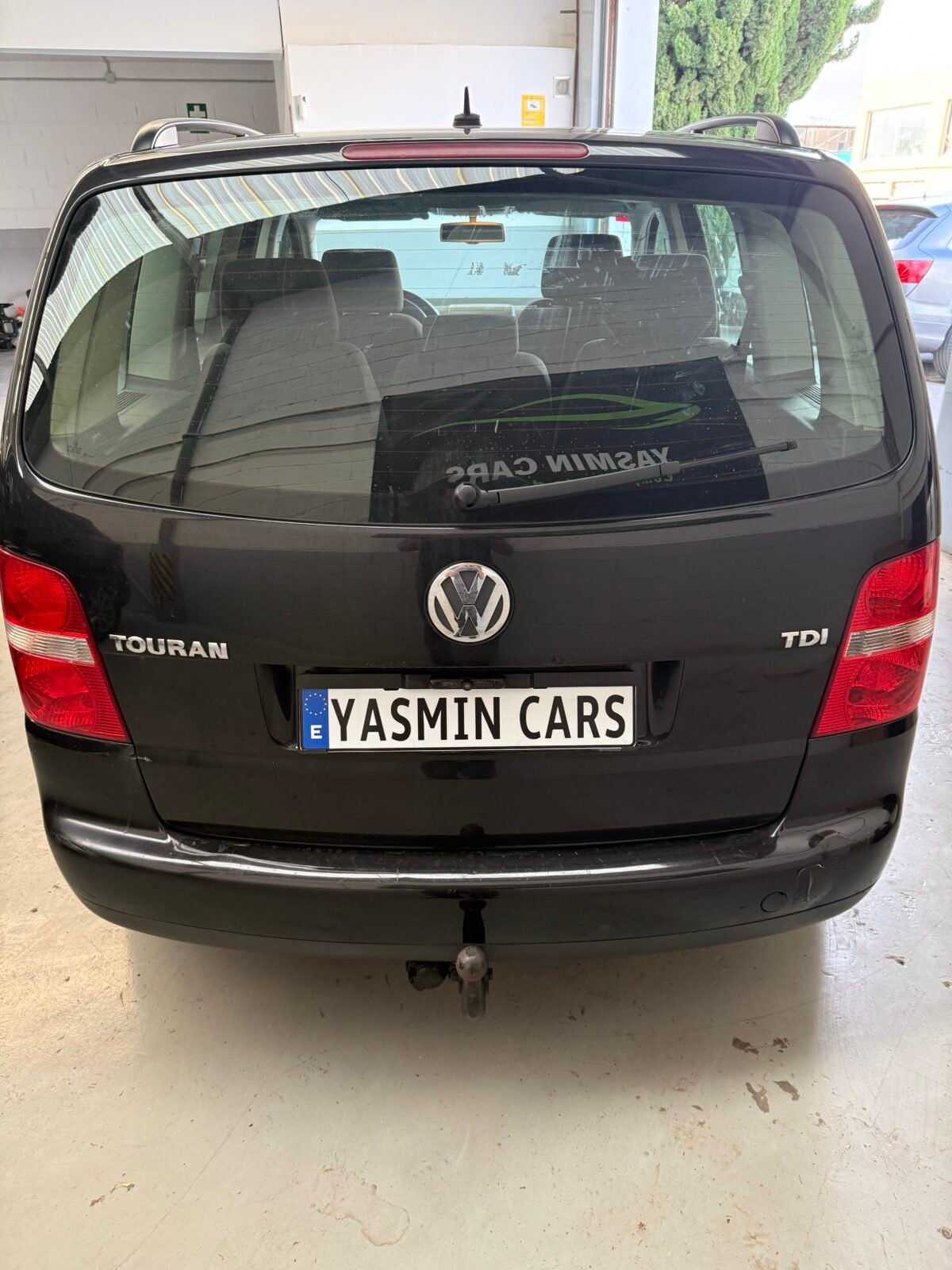 VOLKSWAGEN Touran
