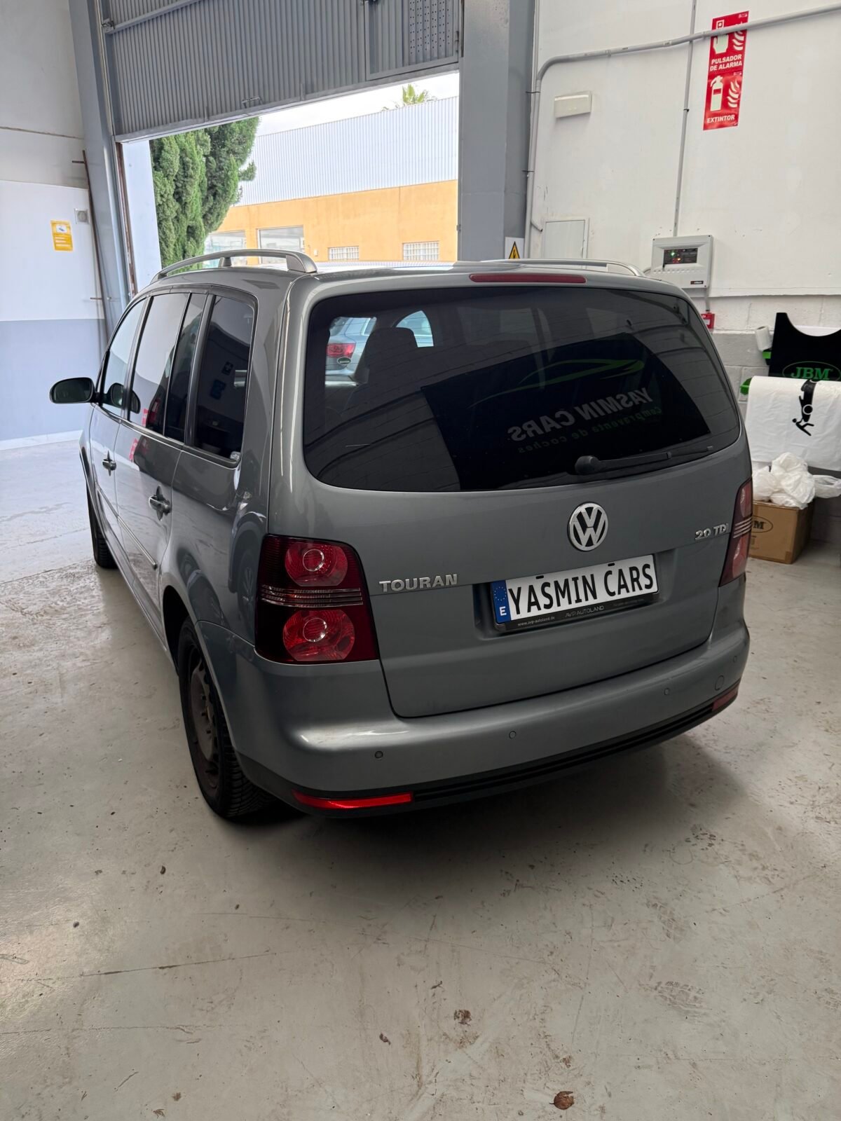 VOLKSWAGEN Touran